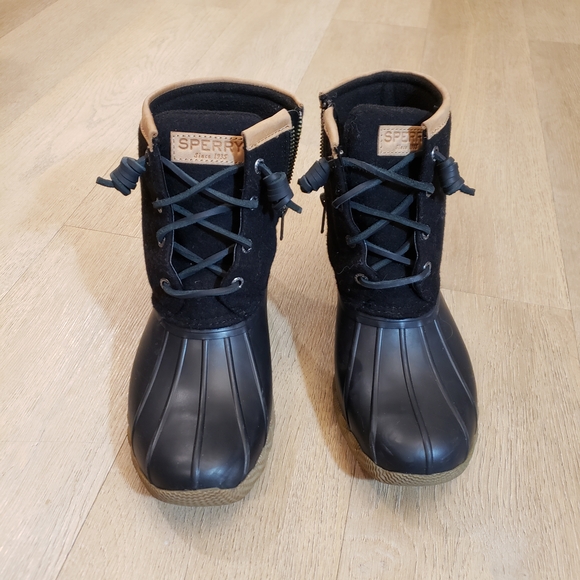 Sperry Duck Boots Women's Like New - Picture 2 of 11